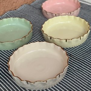 Scalloped Ceramic Dishes with Gold Trim Set - 6 Pieces